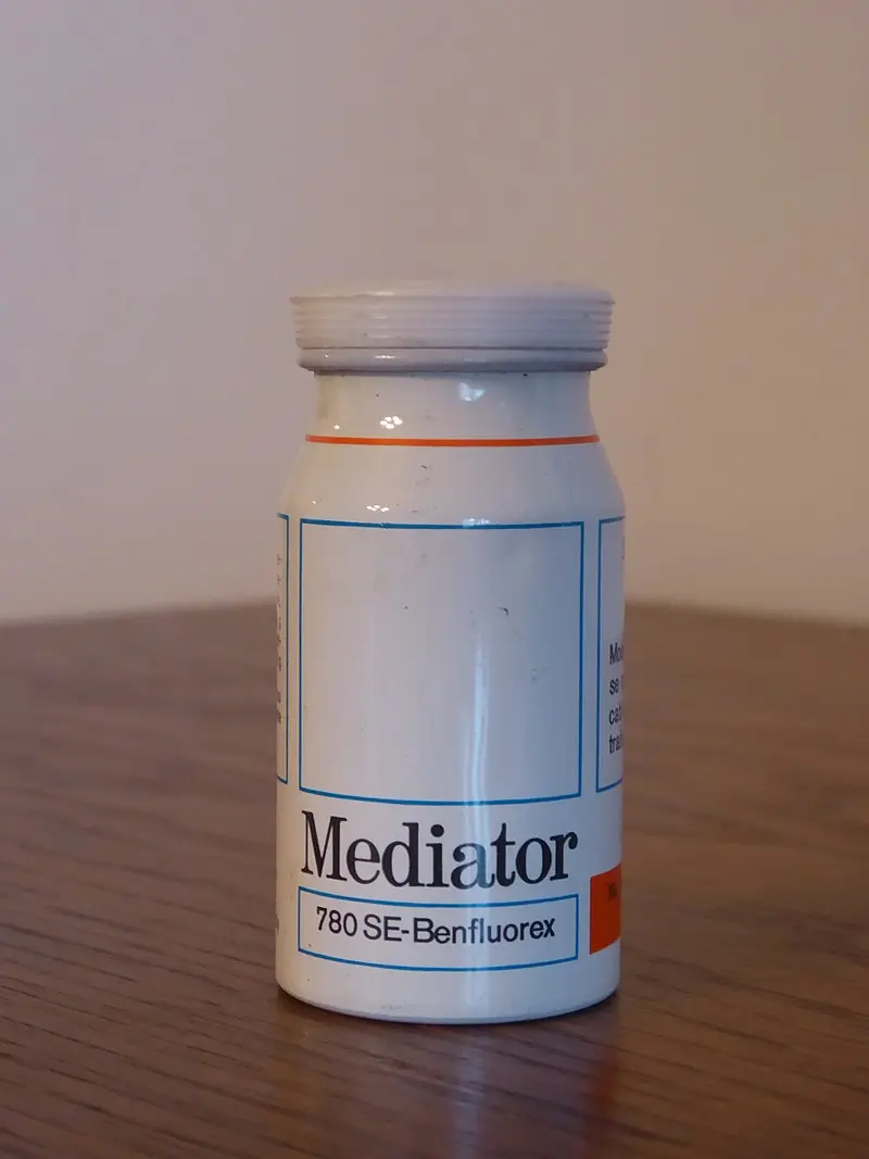 800px-Mediator-1981-1