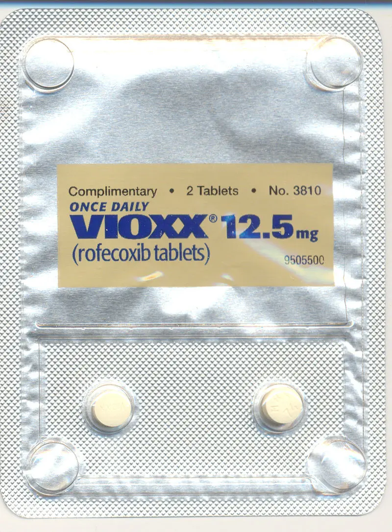 800px-VIOXX_sample_blister_pack