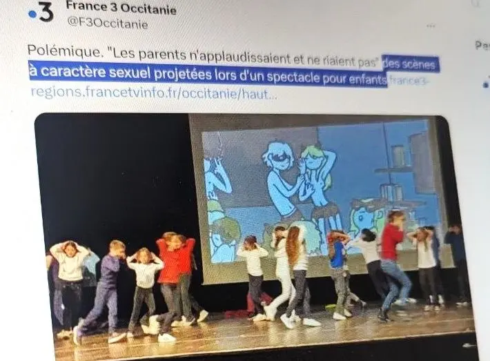 Scènes à caractère sexuel projetés lors d’un spectacle scolaire