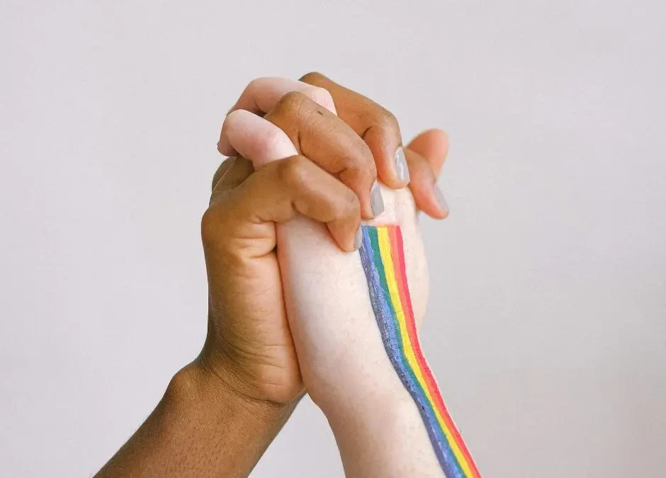 Un appel à l&rsquo;humanité qui secoue le milieu LGBT+