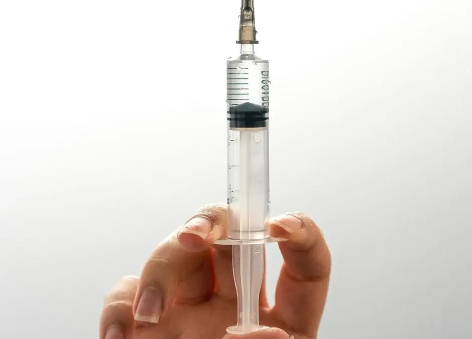 Des scientifiques s’alarment de leur découverte sur les vaccins ARNm